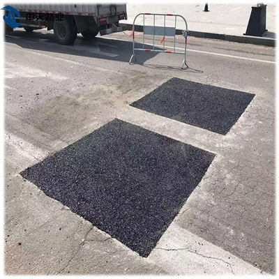 Füllender Schlagloch-Kaltmischgut-Asphalt On Concrete Asphalt Crack-Füller im kühlen Wetter
