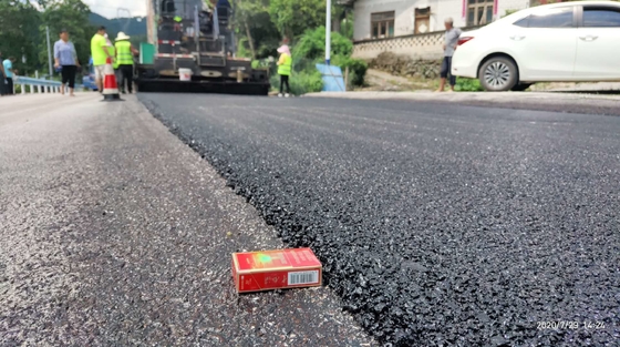 1.5cm 2cm Asphalt Overlay Bitumen Road Repair Betondecke-Wartung